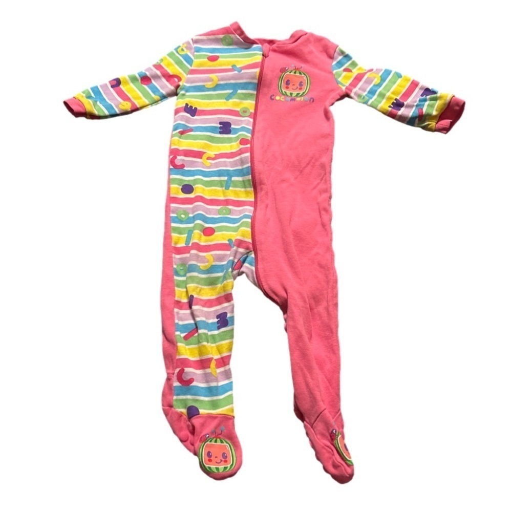 Cocomelon Zip Up Sleeper Size 6-12 Months